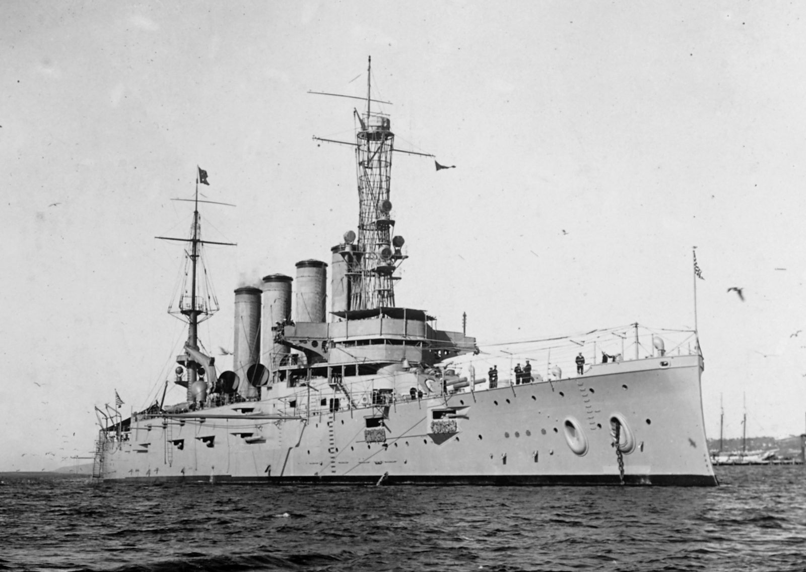 The armored cruiser USS San Diego (ACR-6), January 1915